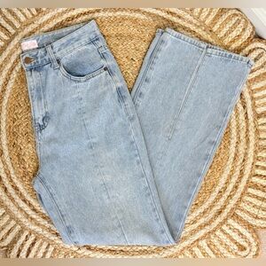 🌾 Pink Lily Light Wash Flare Jeans